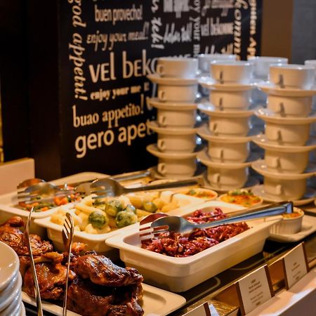 Hotel Kristaly Imperial Tata Zewnętrze zdjęcie