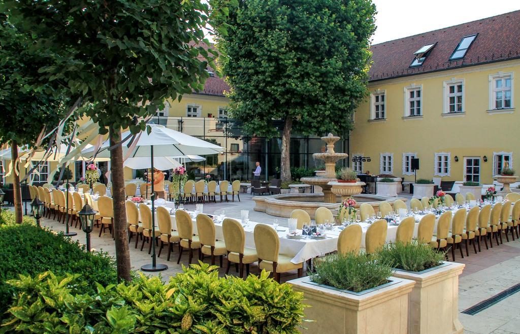 Hotel Kristaly Imperial Tata Zewnętrze zdjęcie