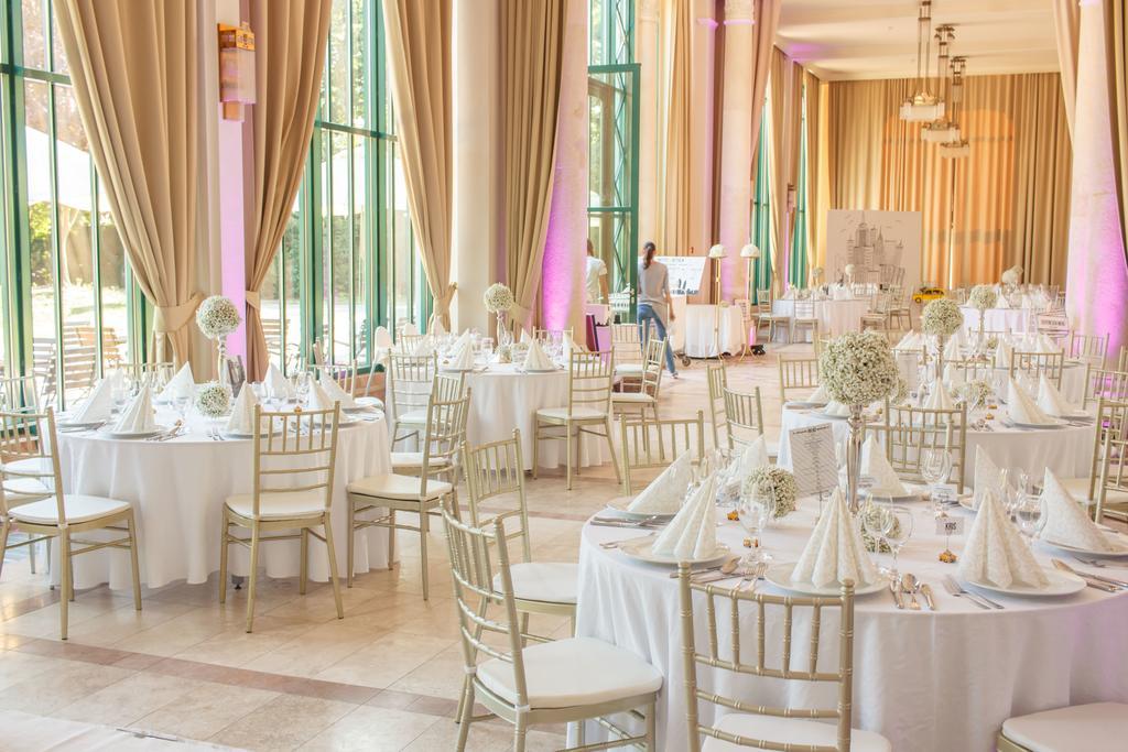 Hotel Kristaly Imperial Tata Zewnętrze zdjęcie