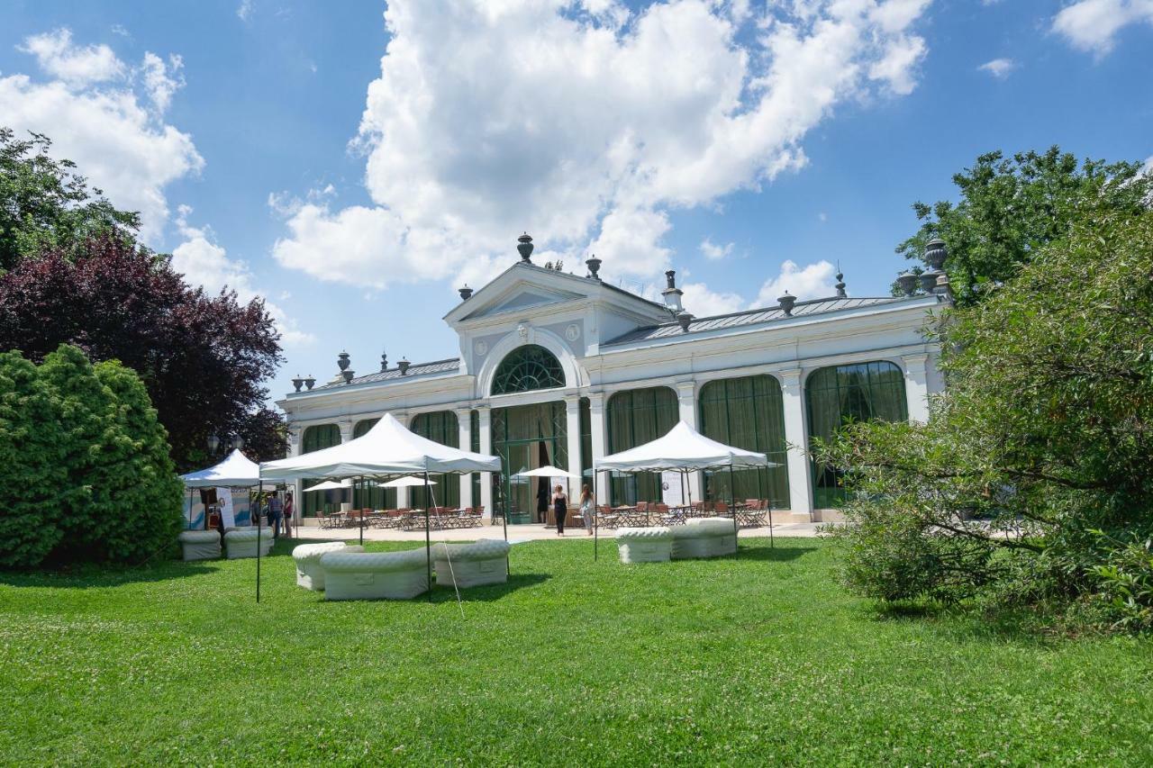 Hotel Kristaly Imperial Tata Zewnętrze zdjęcie