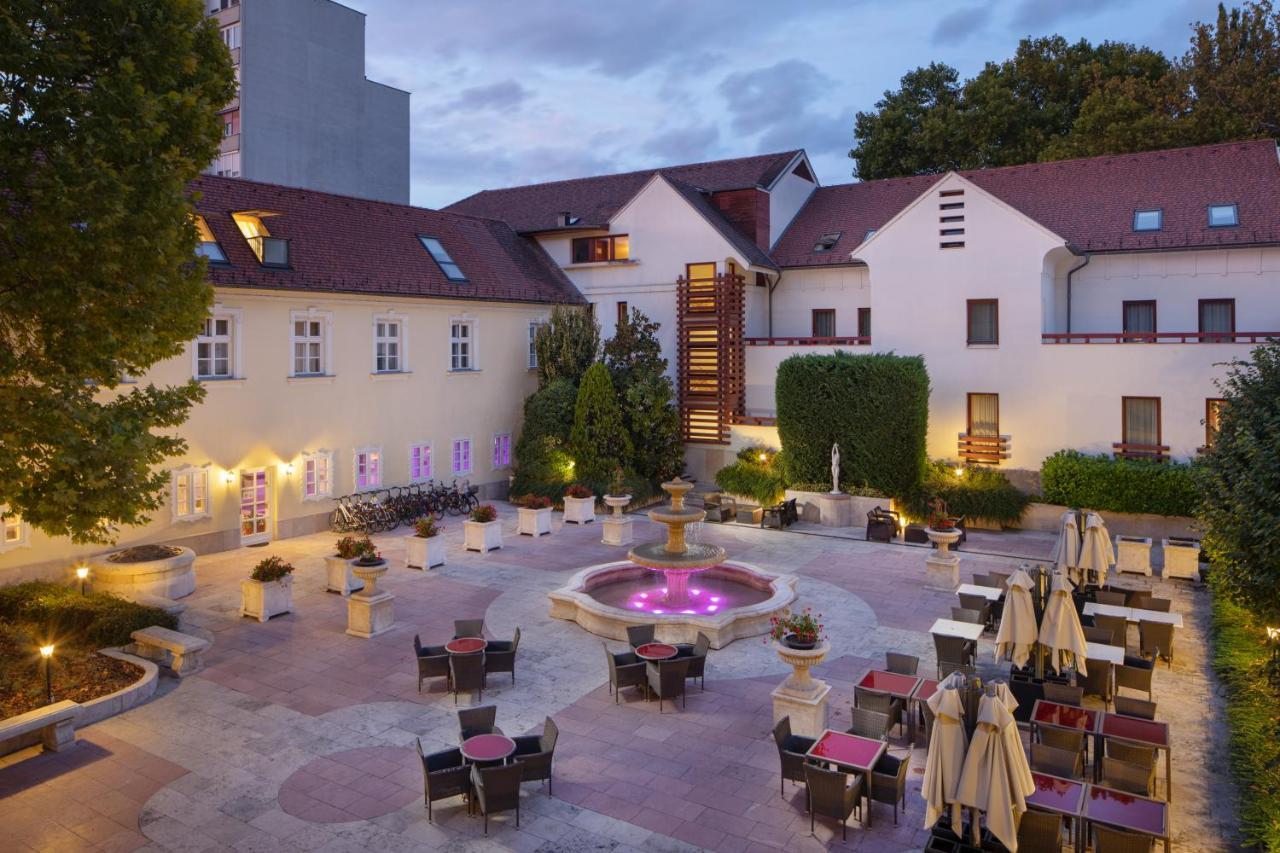 Hotel Kristaly Imperial Tata Zewnętrze zdjęcie
